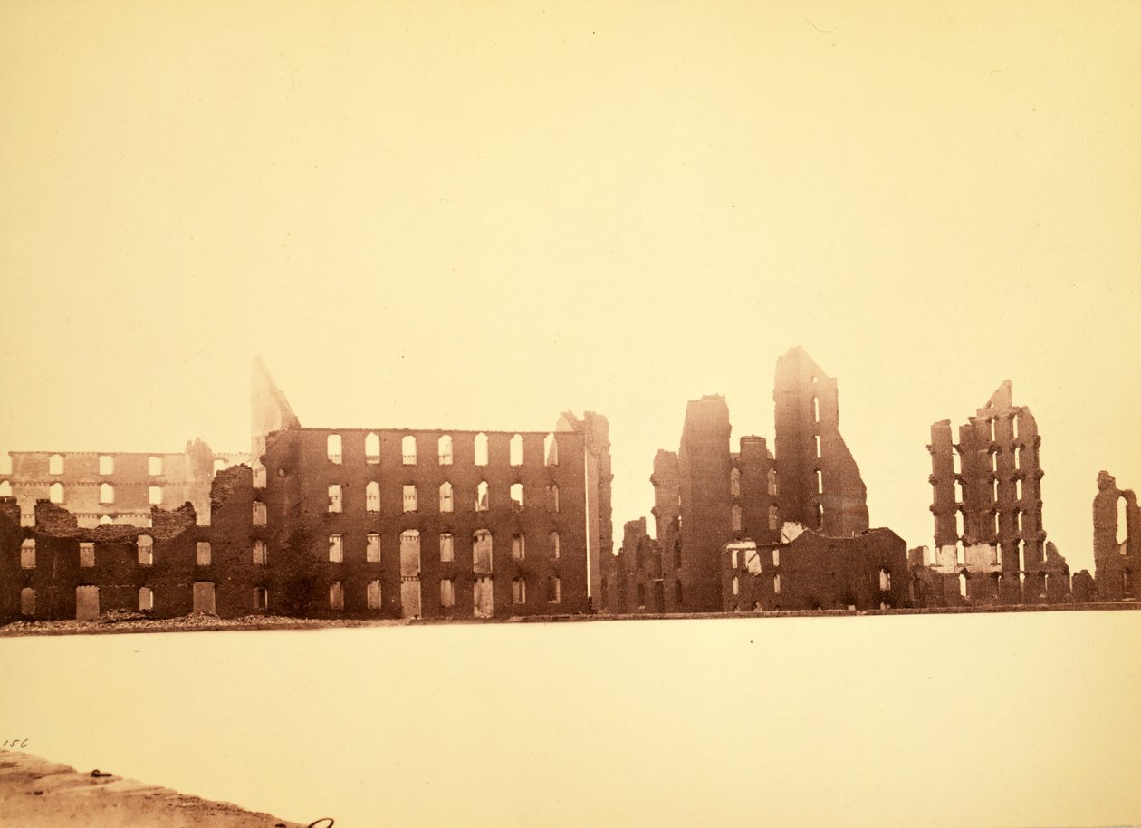Ruins of the Gallego Flour Mills, Richmond, Virginia, 1865 (stříbrný tisk alba) od Alexander Gardner