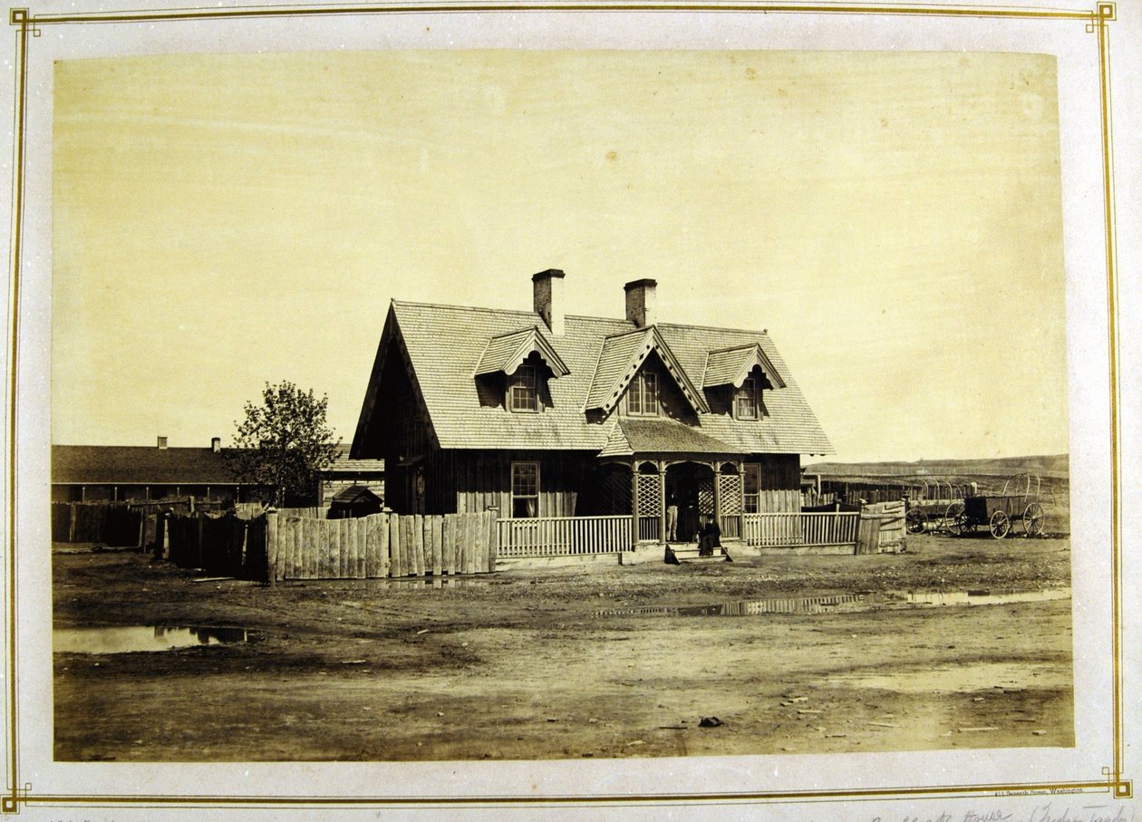 Dům plukovníka Bullocka, indiánský obchodník, Fort Laramie, 1868 (albumenový tisk) od Alexander Gardner