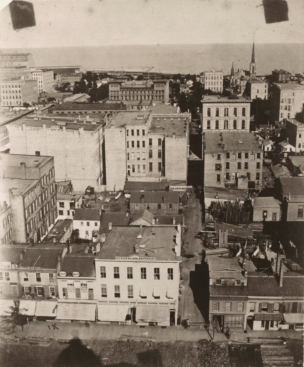 Pohled na východ z kopule soudní budovy v Chicagu, 1858 od Alexander Hesler