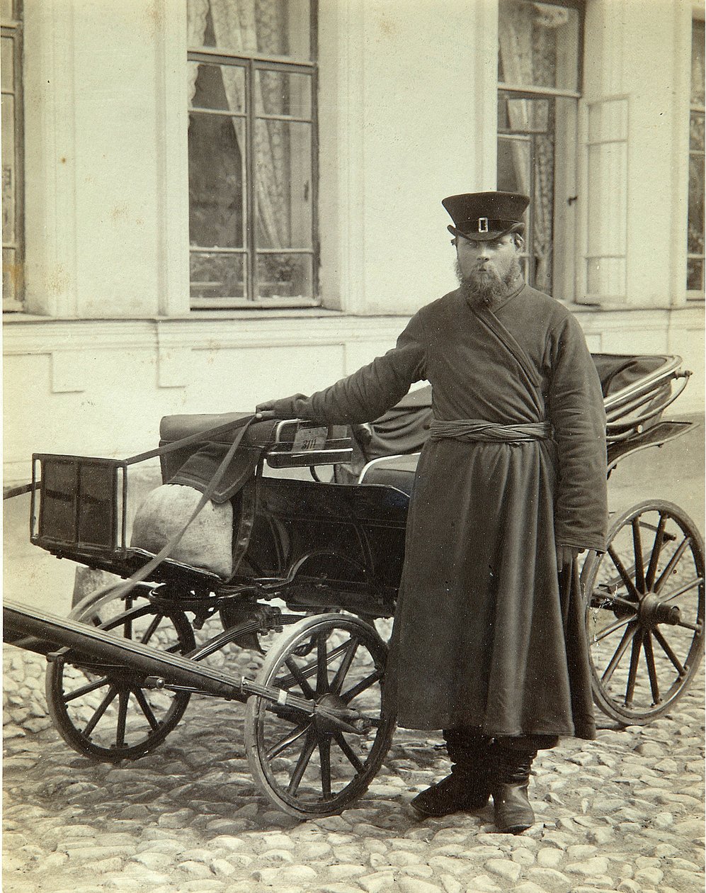 Kočí. Albuminová fotografie od Alexeje Sergejeviče Mazurina (1846-po roce 1914) od Alexei Sergeevich Mazurin