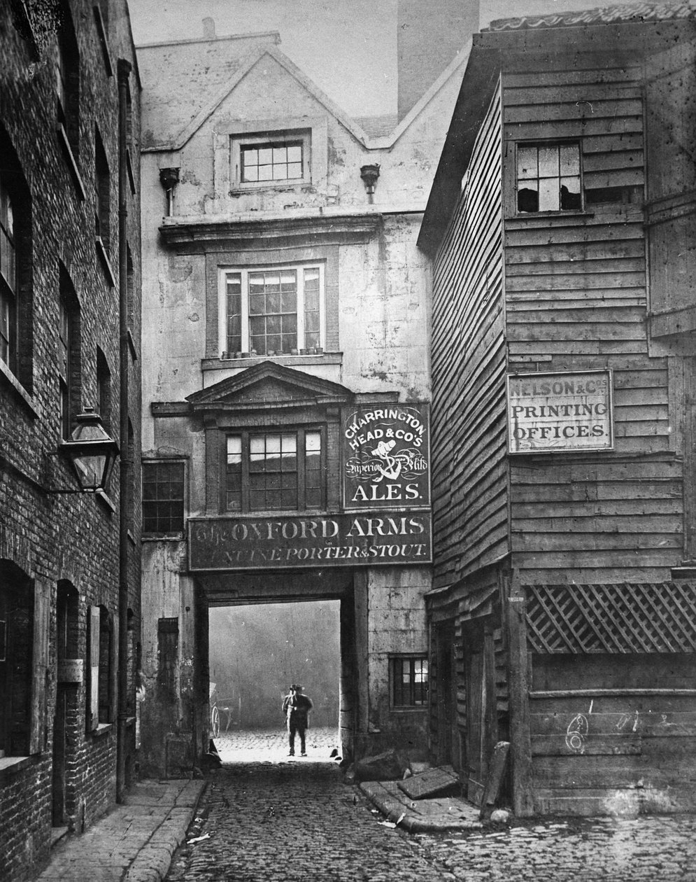 Oxford Arms, Warwick Lane, 1875 od Alfred and John Bool