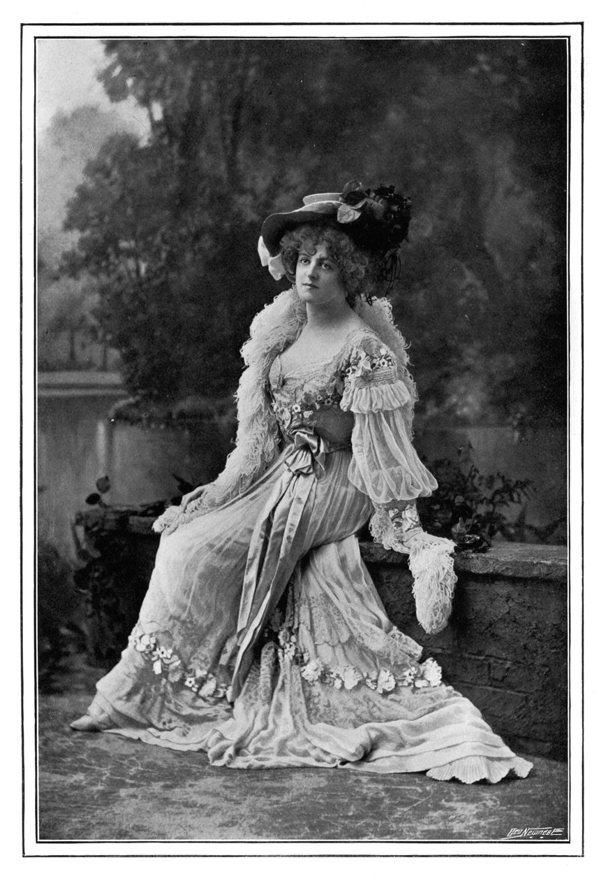Marie Studholme , anglická divadelní herečka, 1901. od Alfred Ellis and Walery
