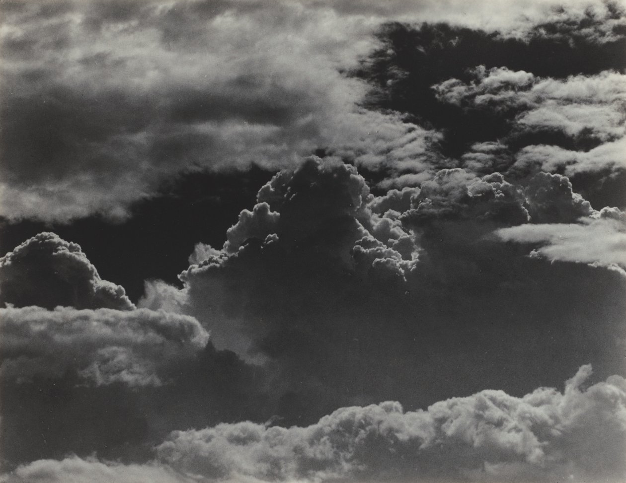 Mraky nebo jejich ekvivalent od Alfred Stieglitz
