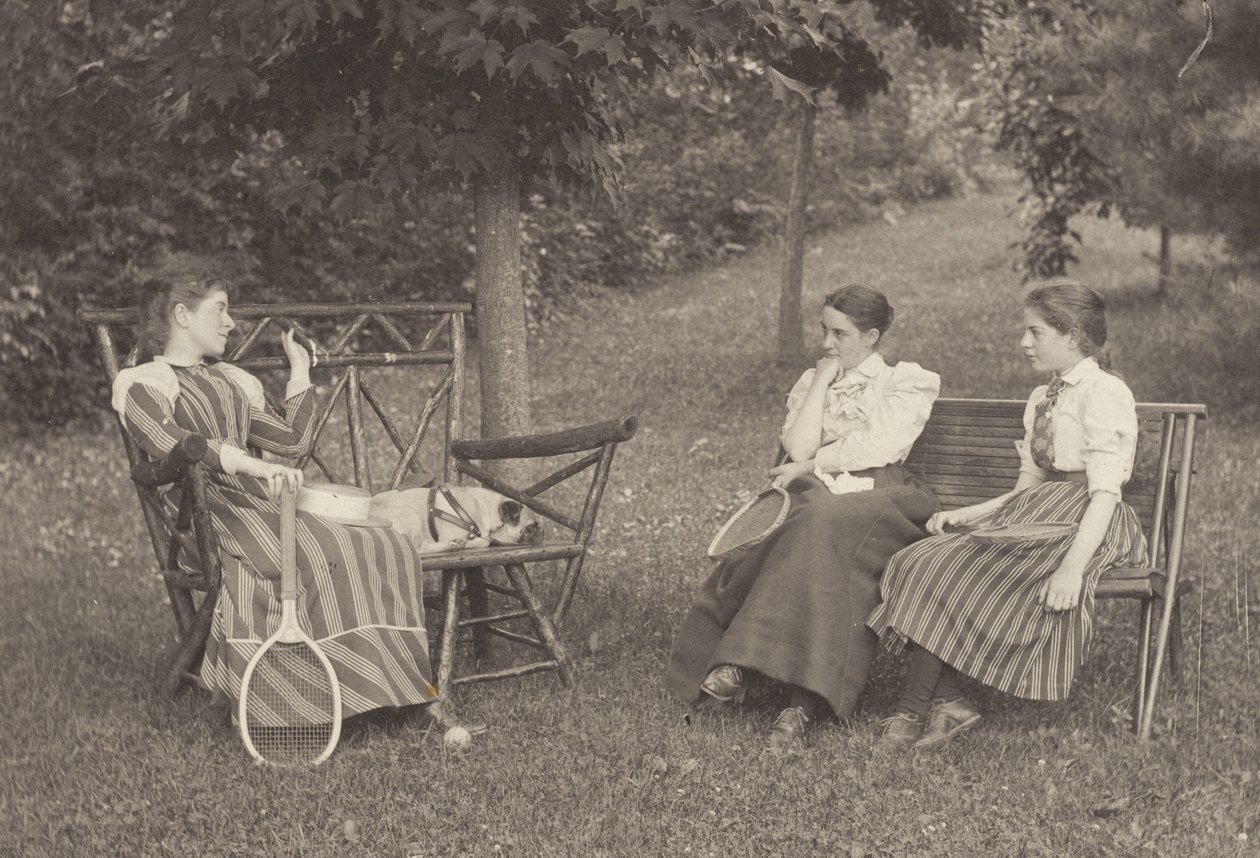 Emmy Obermeyer, Agnes Stieglitz a Flora Small v Oaklawnu od Alfred Stieglitz