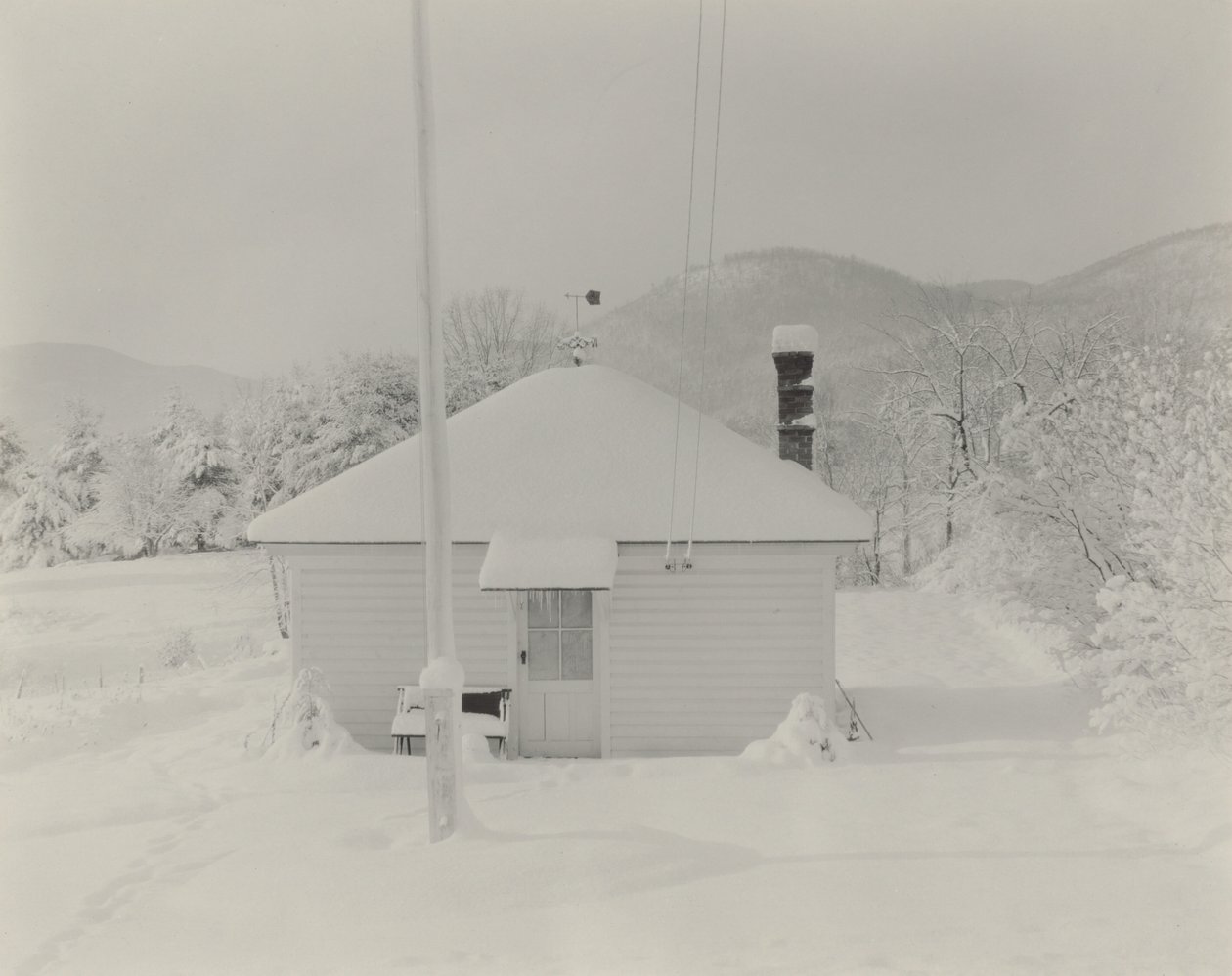 První sníh a domeček od Alfred Stieglitz