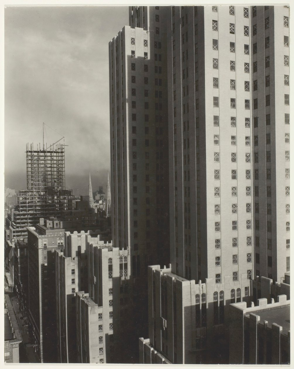 Z mého okna v Shelton, West, 1931. od Alfred Stieglitz