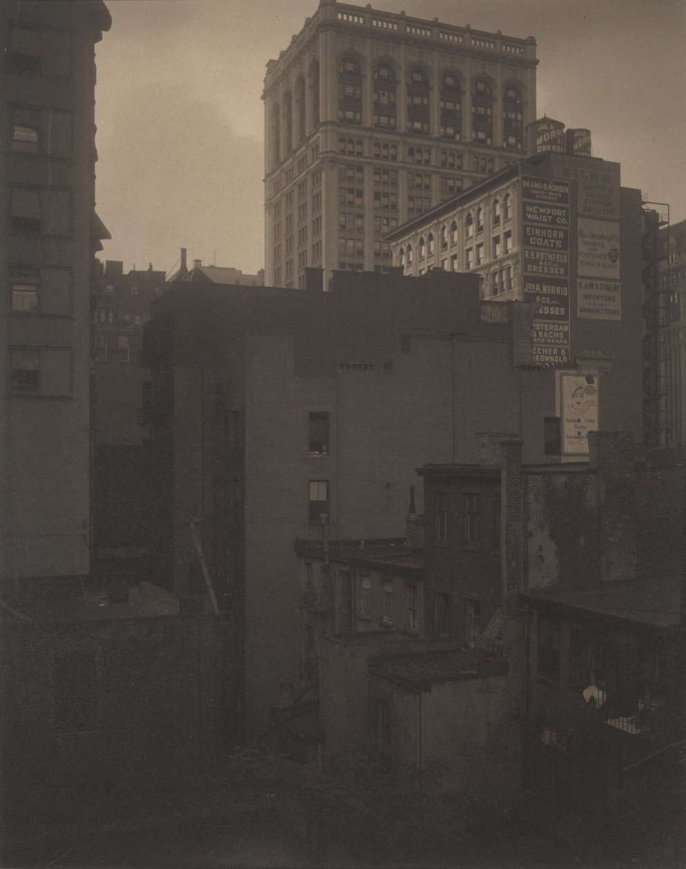 Zadním oknem - 291 od Alfred Stieglitz