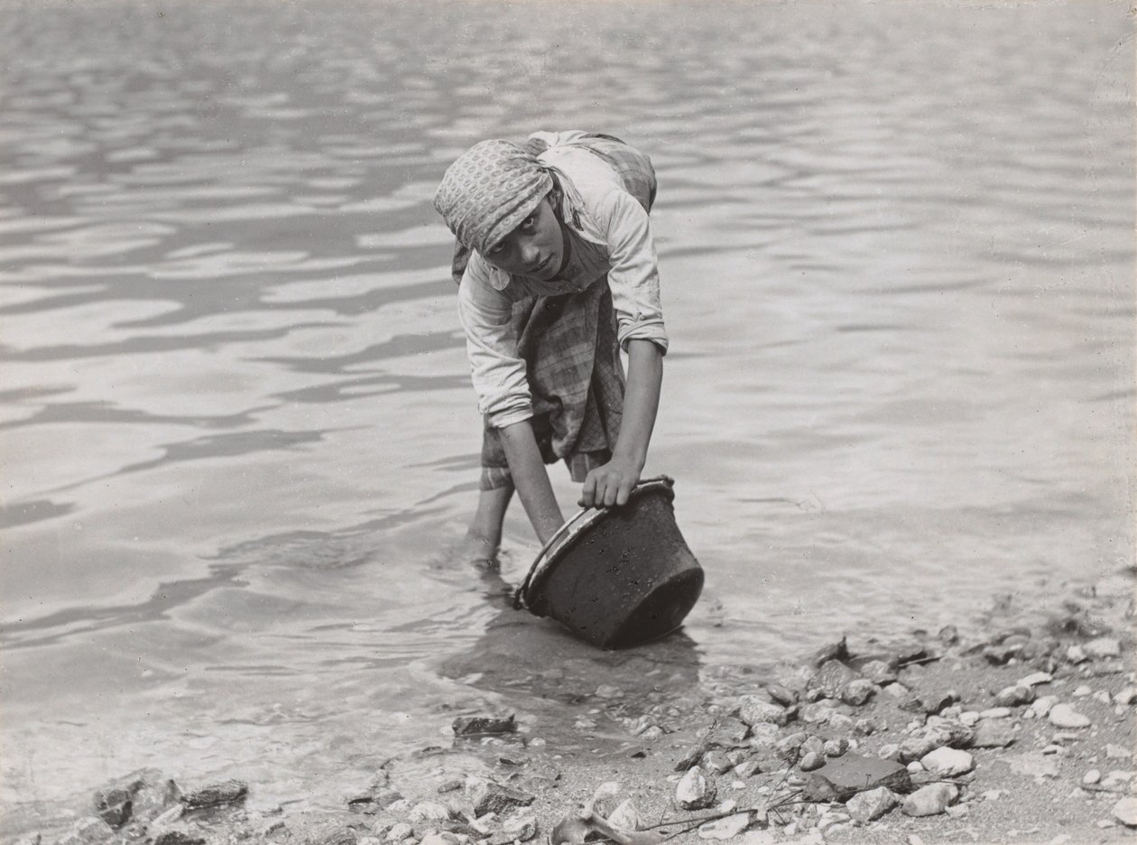 Čistič konvic, jezero Como od Alfred Stieglitz