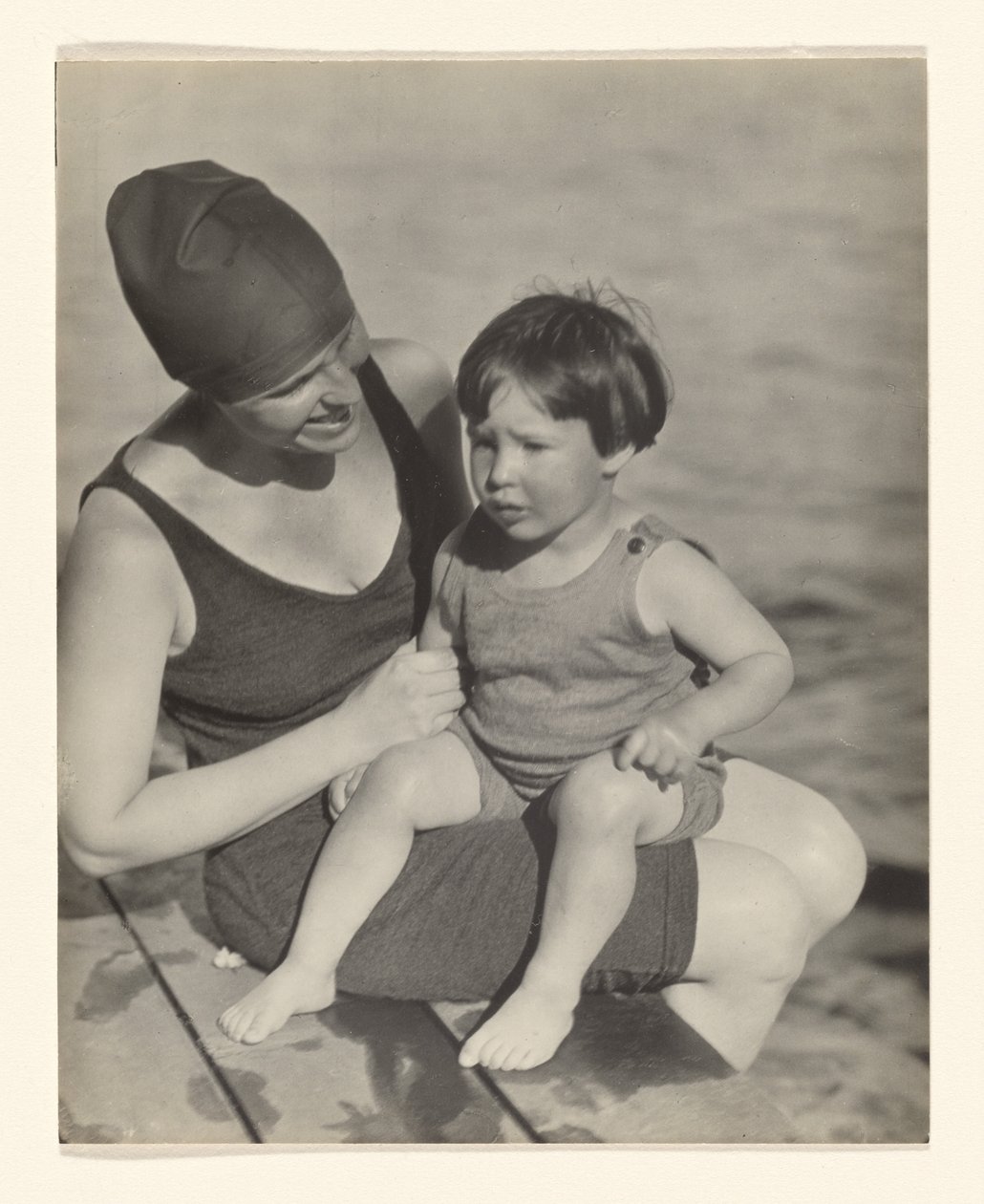 [Marie Rapp Boursault a Yvonne Boursault, Lake George] od Alfred Stieglitz