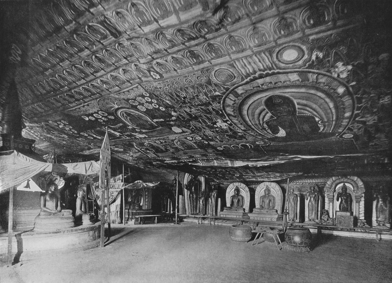 Skalní chrám Rangiri, Dambulla, c1890, 1910 od Alfred William Amandus Plate