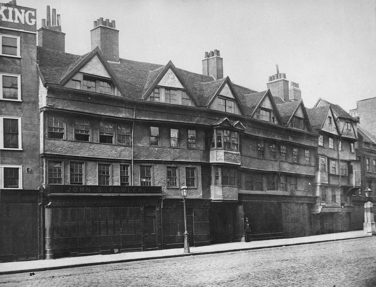 Holborn Bars, kolem roku 1878 od Alfred and John Bool