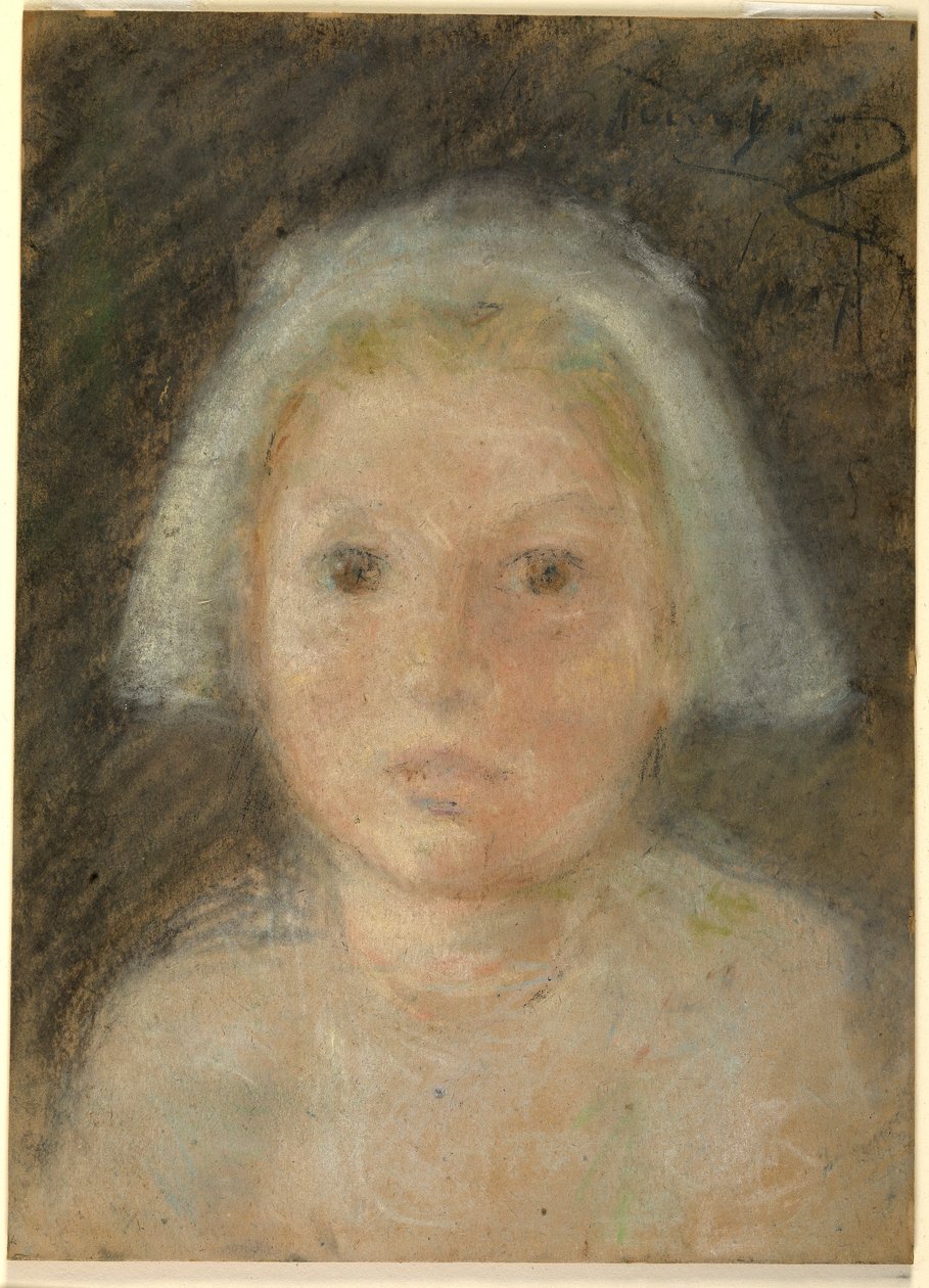 Drobná bílá čepice od Alice Pike Barney
