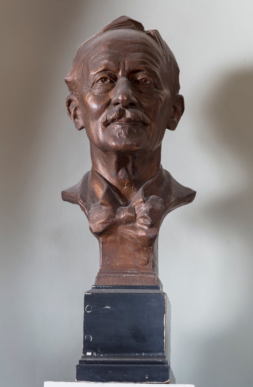 Sculpture of C R Ashbee, c.1929 od Allan Wyon