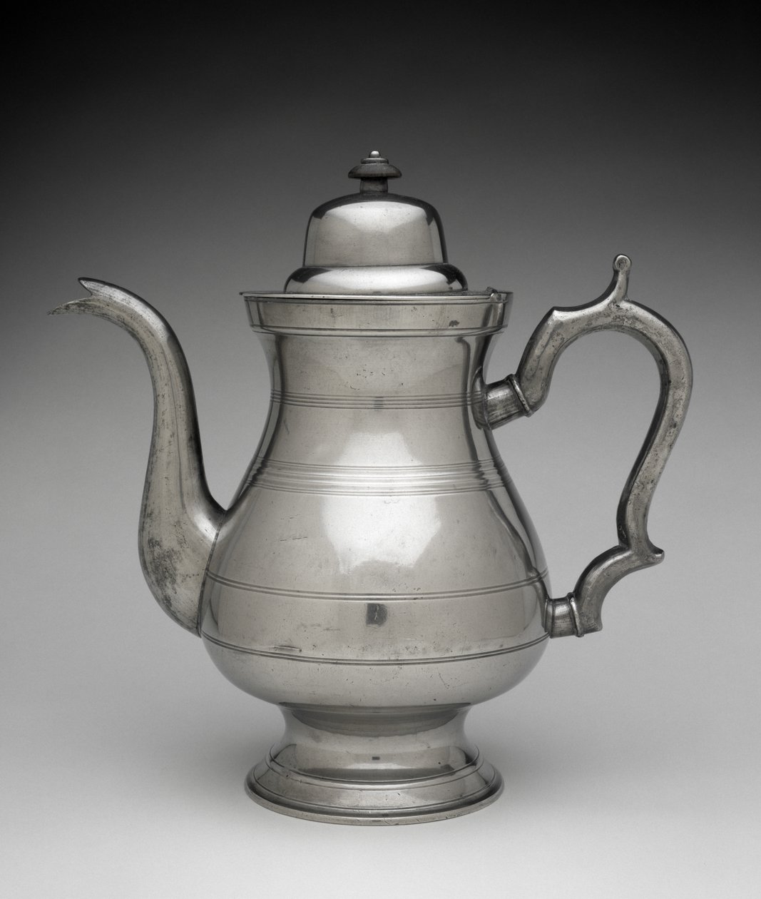 Čajová konvice, c. 1829-1842 (britannia metal) od Allen Porter