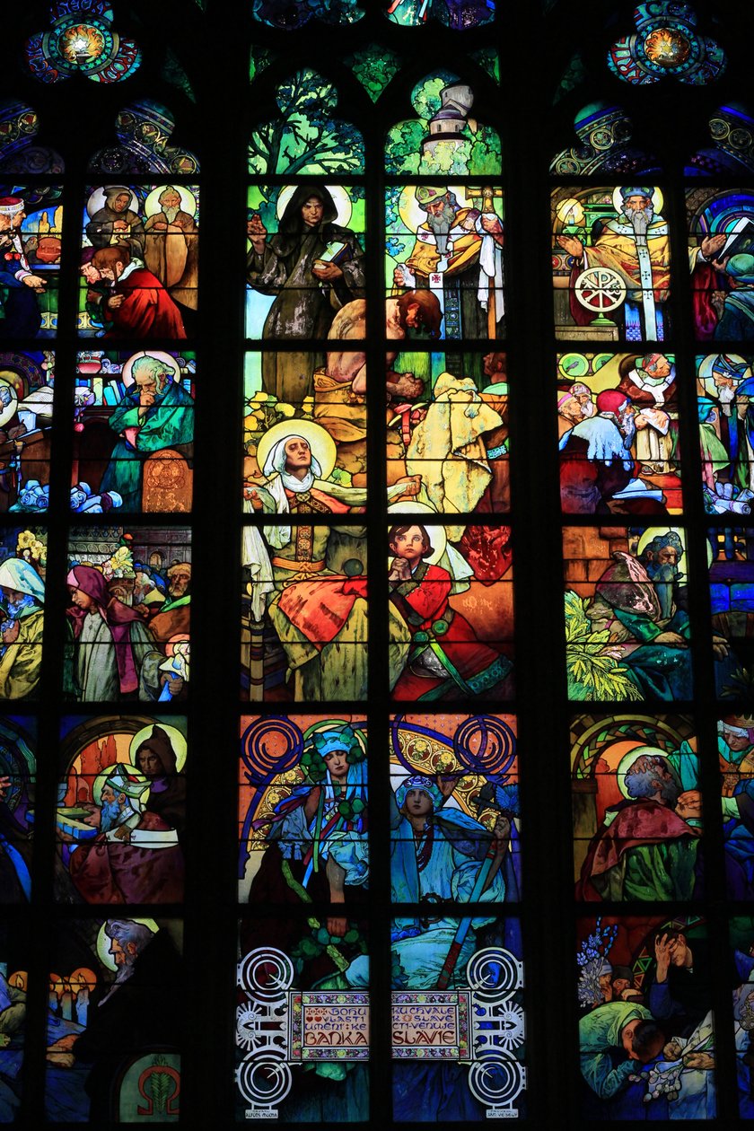 Detail vitráže, Život svatých Cyrila a Metoděje, Katedrála sv, Víta, Václava a Vojtěcha, Praha, Česká republika (vitráže) od Alphonse Mucha