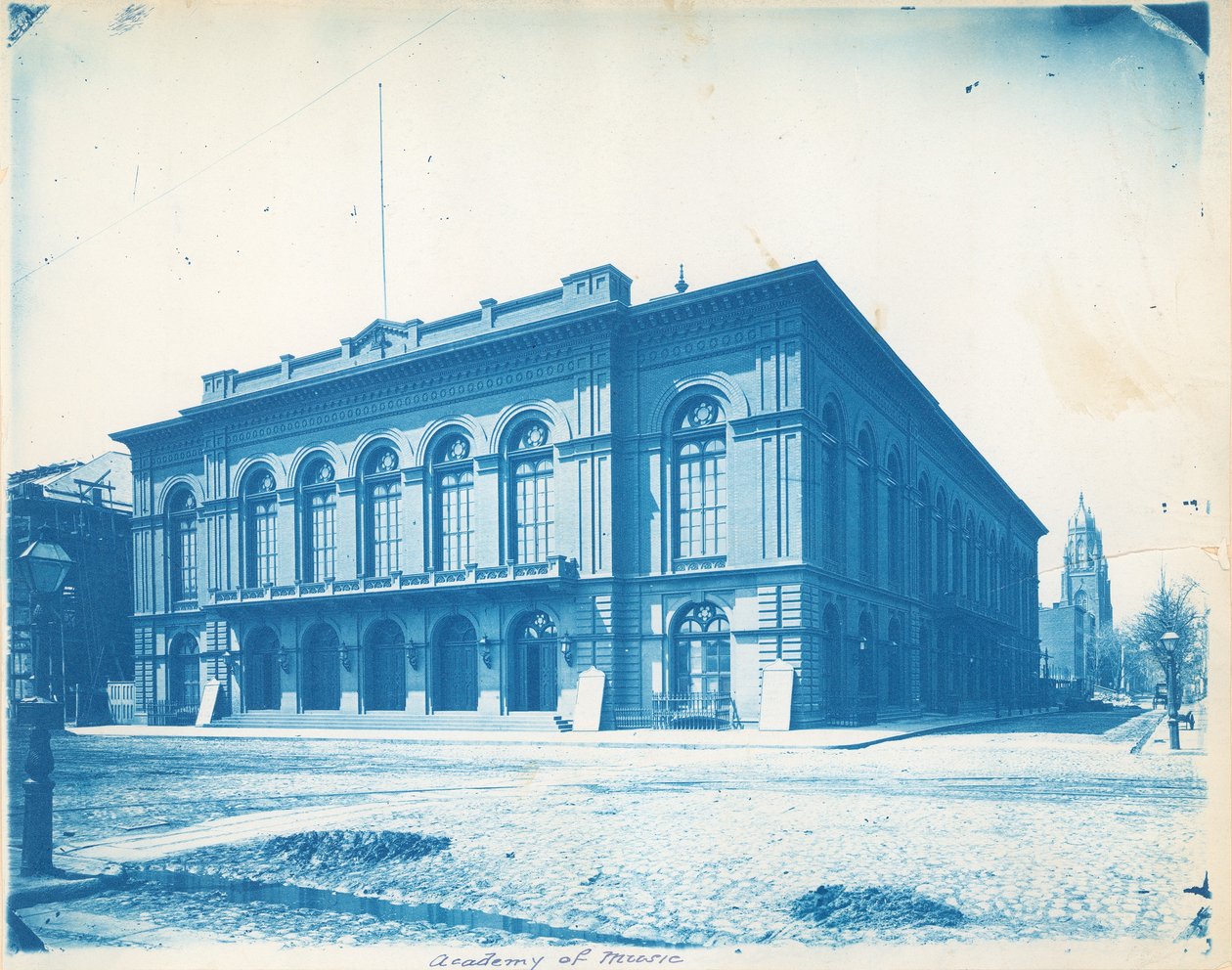 Academy of Music, Broad and Locust Streets, Philadelphia, PA, cca 1865 (kyanotypie) od American Photographer