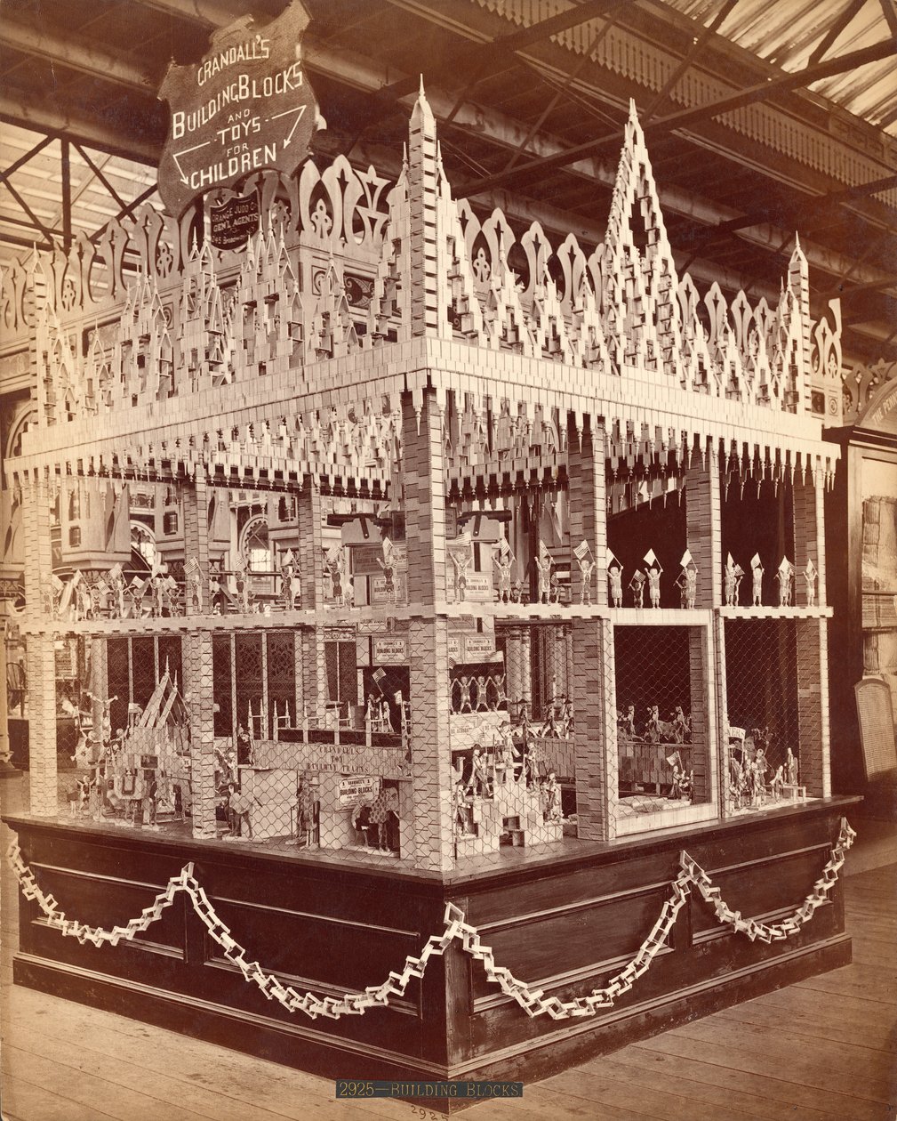 Stavební bloky Crandalls vystavené na výstavě Centennial, 1876 od American Photographer