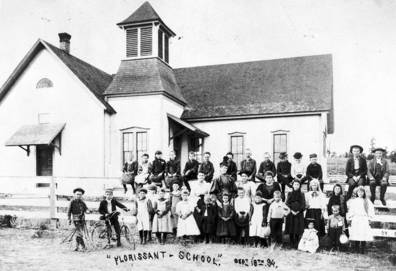 Florissant School, 1894 od American Photographer