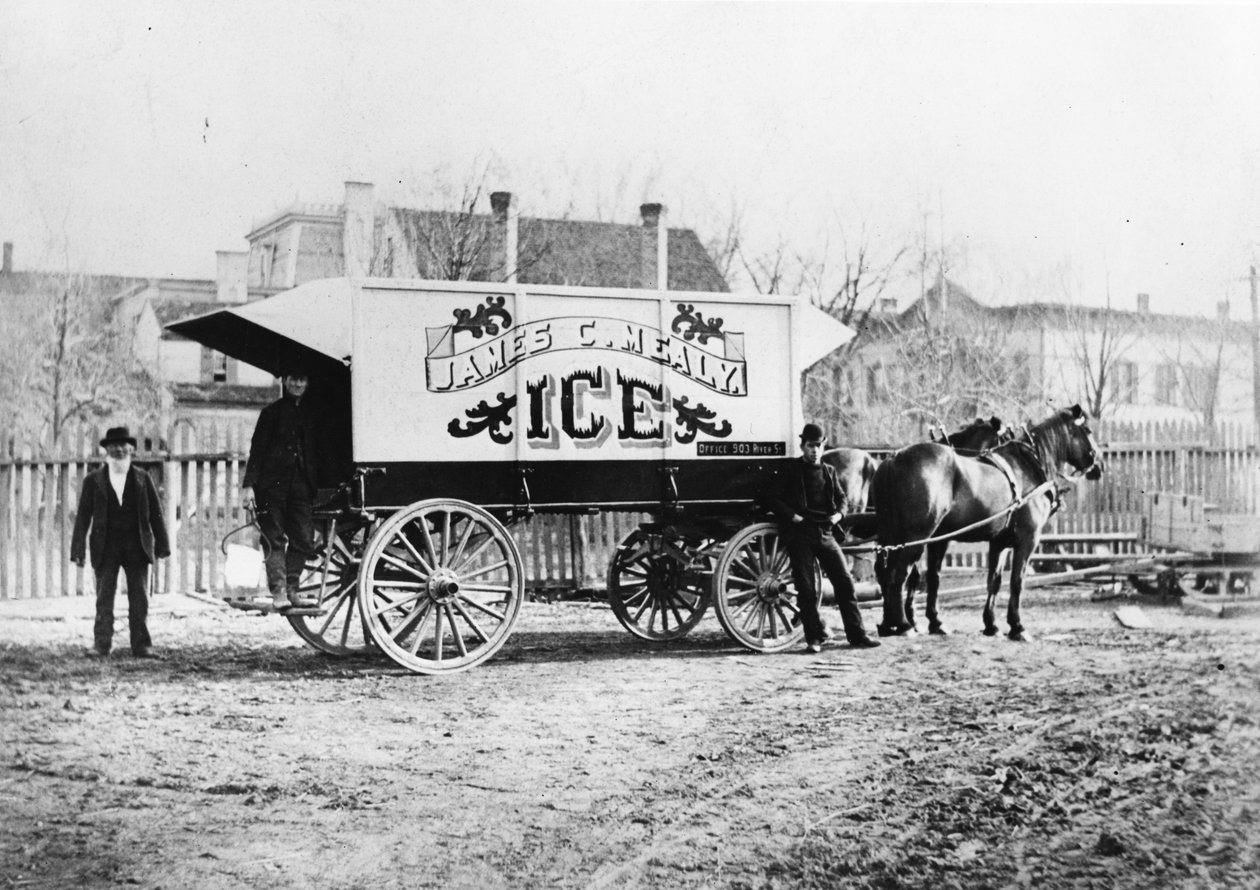 James C. Mealys Ice Truck, c. 90. léta 19. století od American Photographer