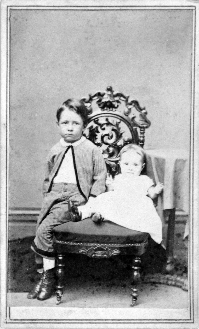 Portrét mladého chlapce a dítěte, c.1860 od American Photographer