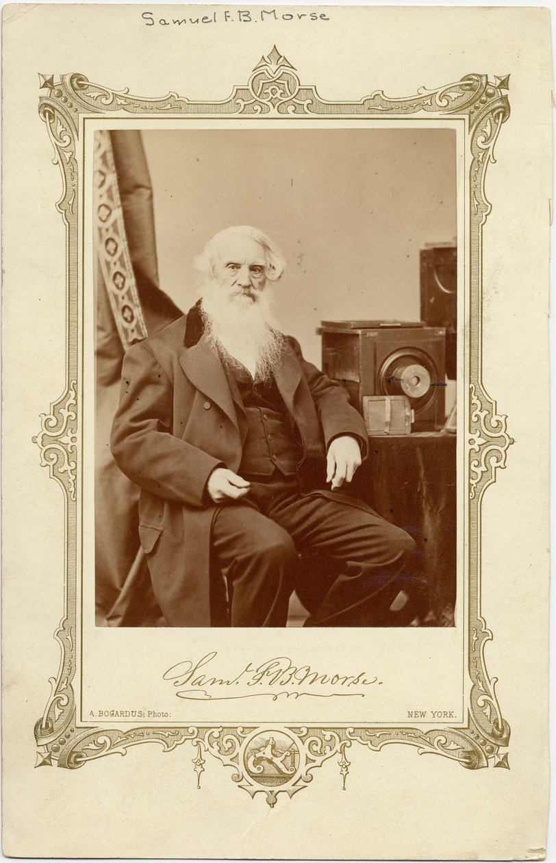Samuel Finlay Breese Morse (1791-1872), americký malíř a vynálezce jednodrátového telegrafu a Morseovy abecedy; foto A Bogardus, New York (foto alba) od American Photographer