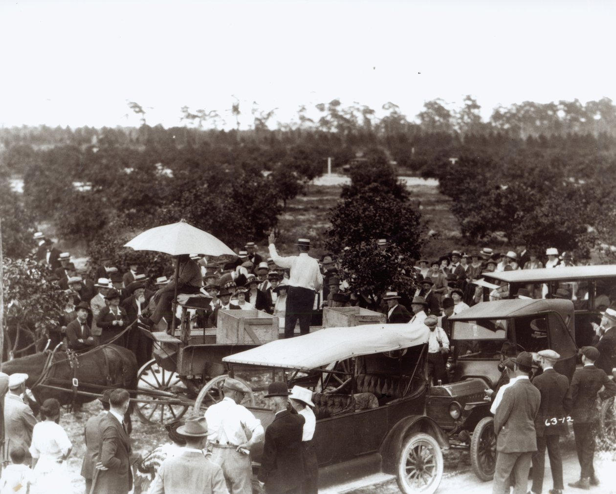 Prodej pozemku v Coral Gables, 13. prosince 1920 od American Photographer
