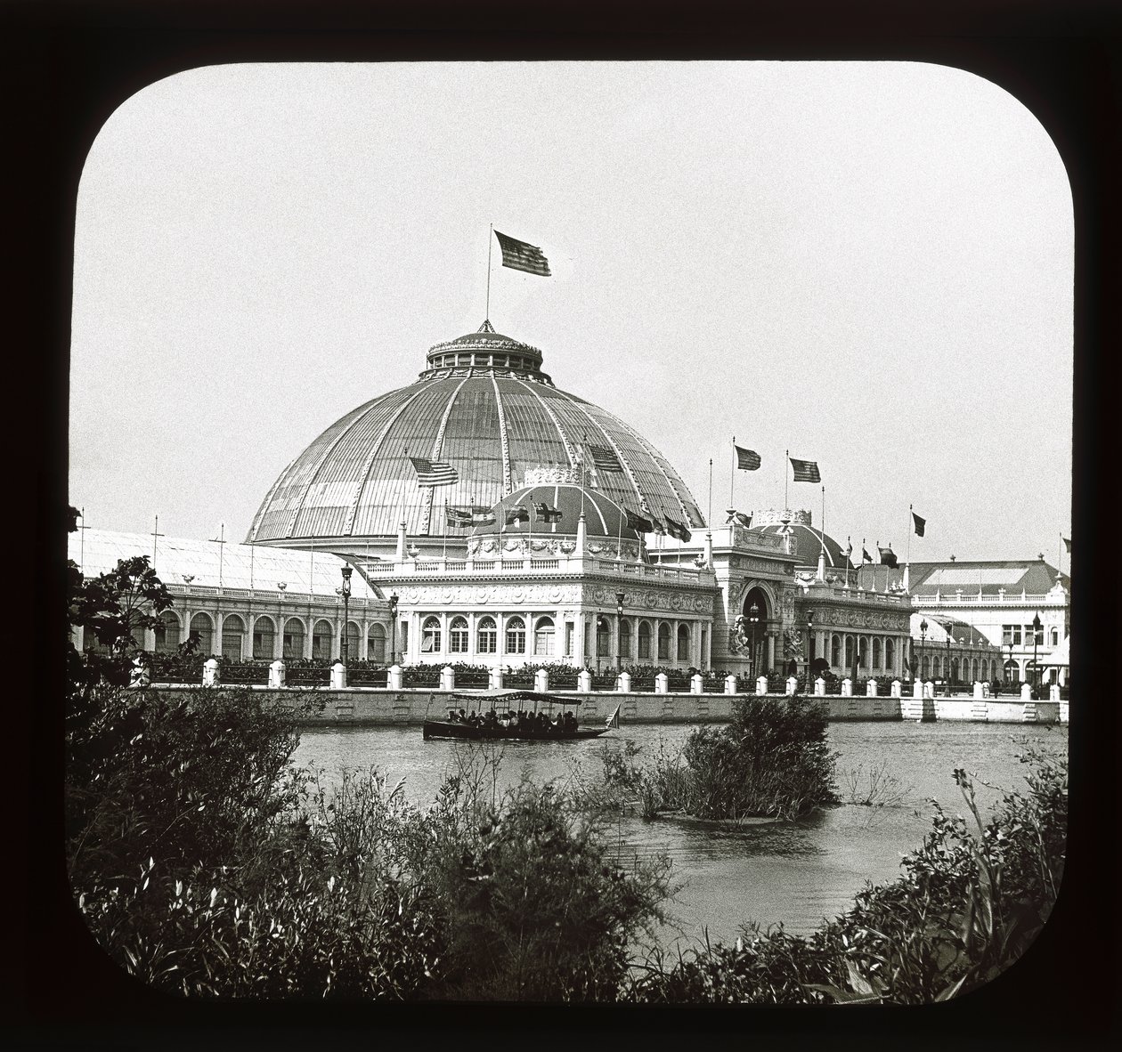 Světová kolumbijská výstava: Zahradnická budova, Chicago, 1893 (skluzavka s lucernou) od American Photographer