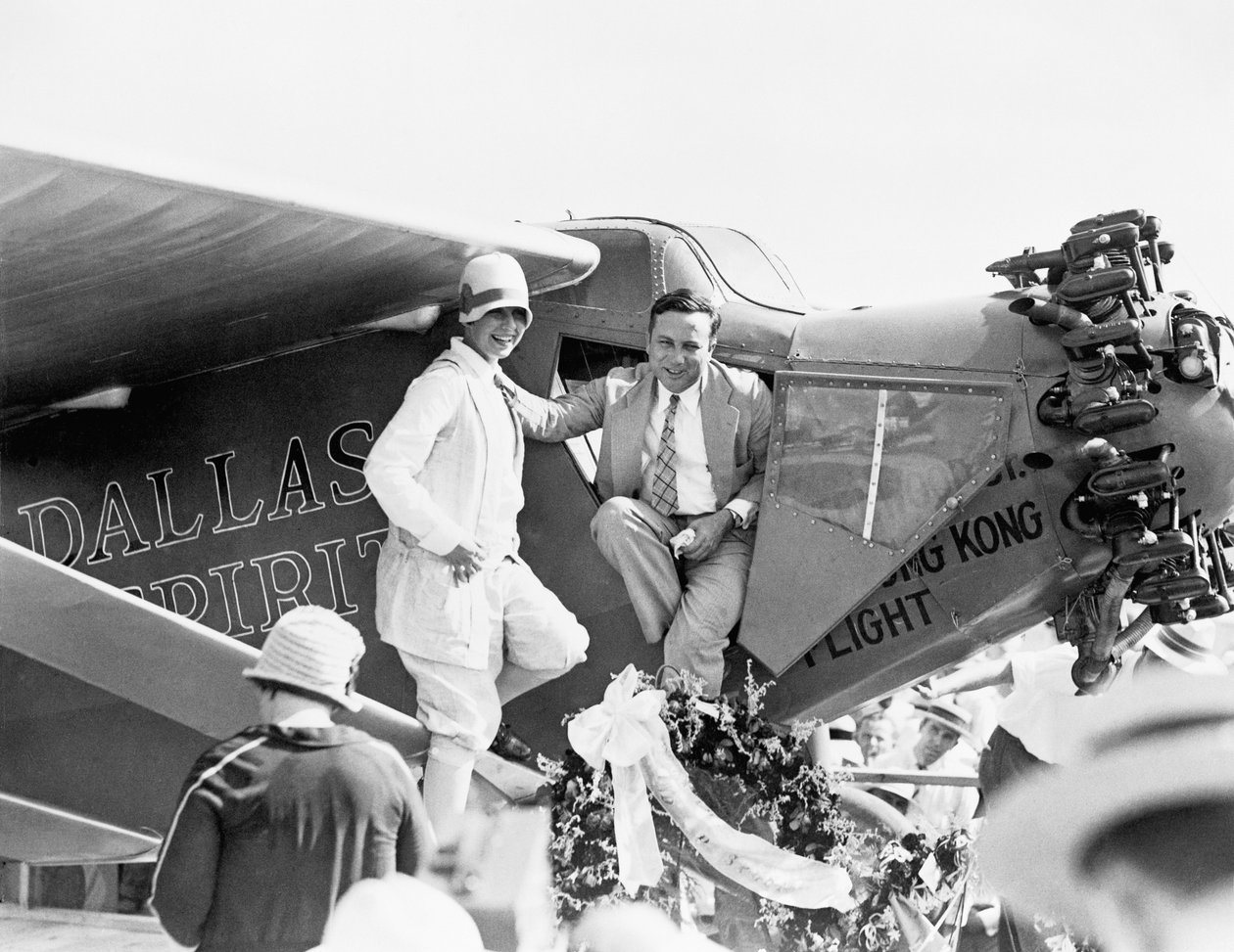 Kapitán a paní P Erwinová při odhalení Dallas Spirit na Love Field, 6. srpna 1927 od American Photographer