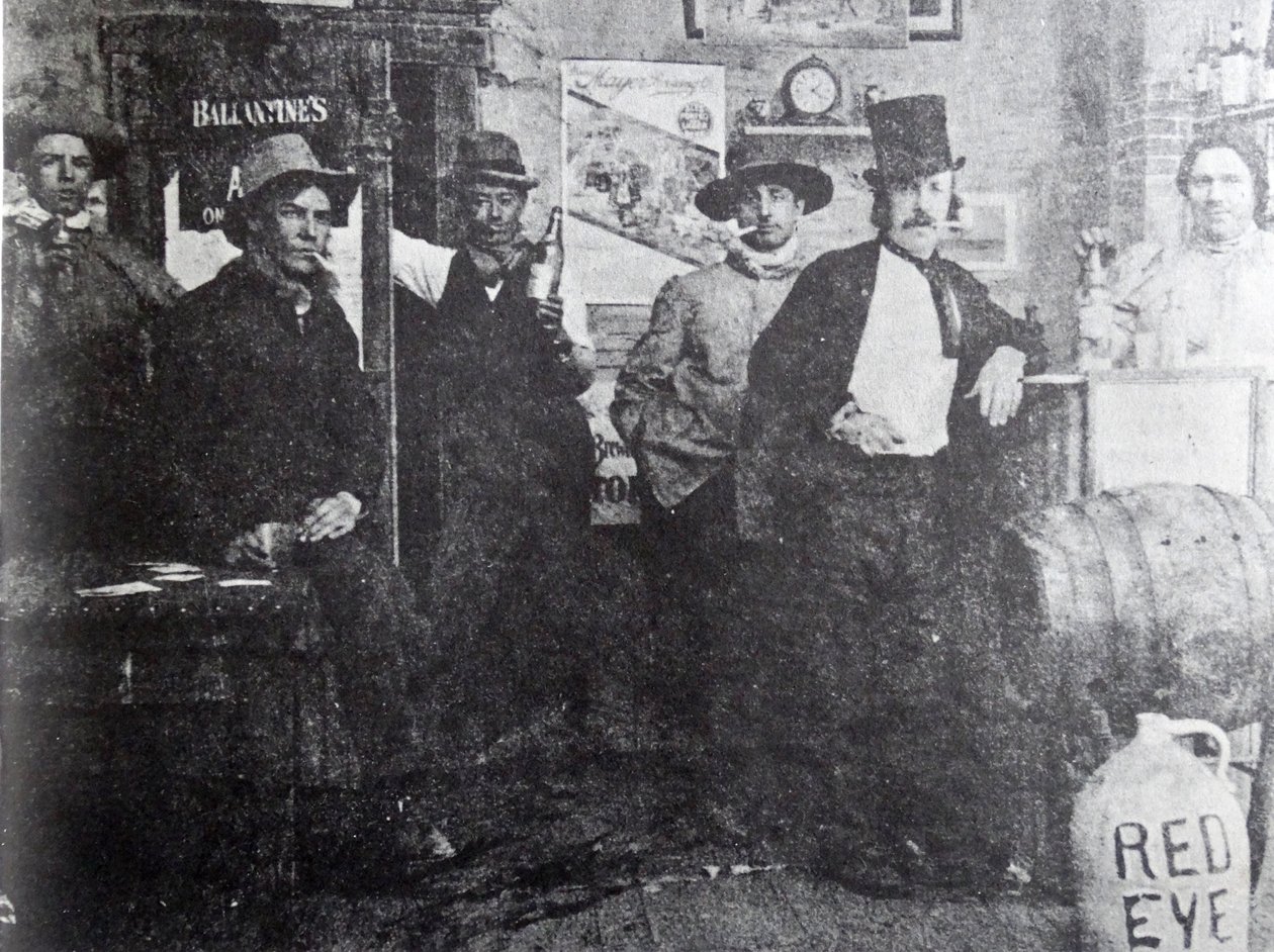Cripple Creek Barroom, 1898 od American Photographer