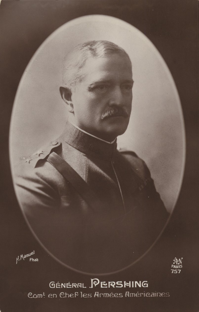 Generál John J. Pershing (čb fotografie) od American Photographer