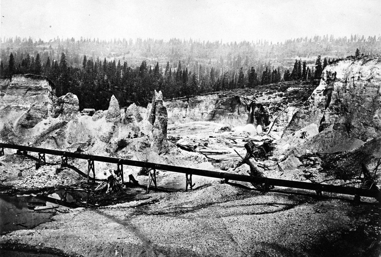 Hydraulická těžba, c.1860-80 od American Photographer