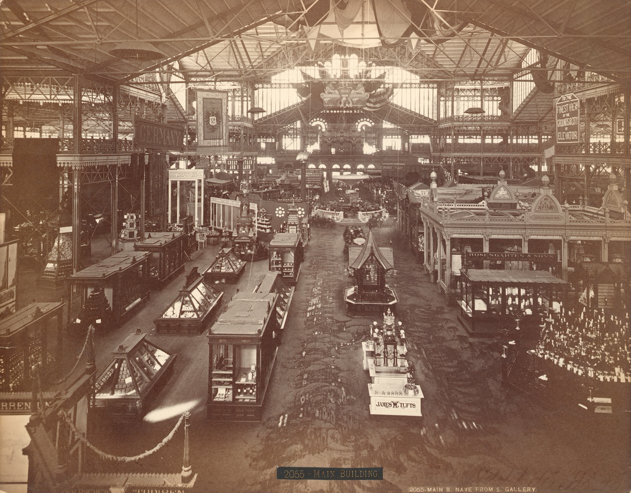 Main Building, Centennial International Exhibition of 1876, Philadelphia (stříbrný bílek) od American Photographer