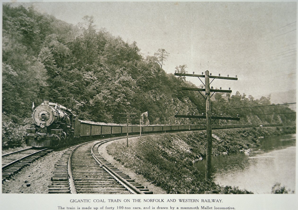 Norfolk & Western Railway, cca 1925 (č/b foto) od American Photographer