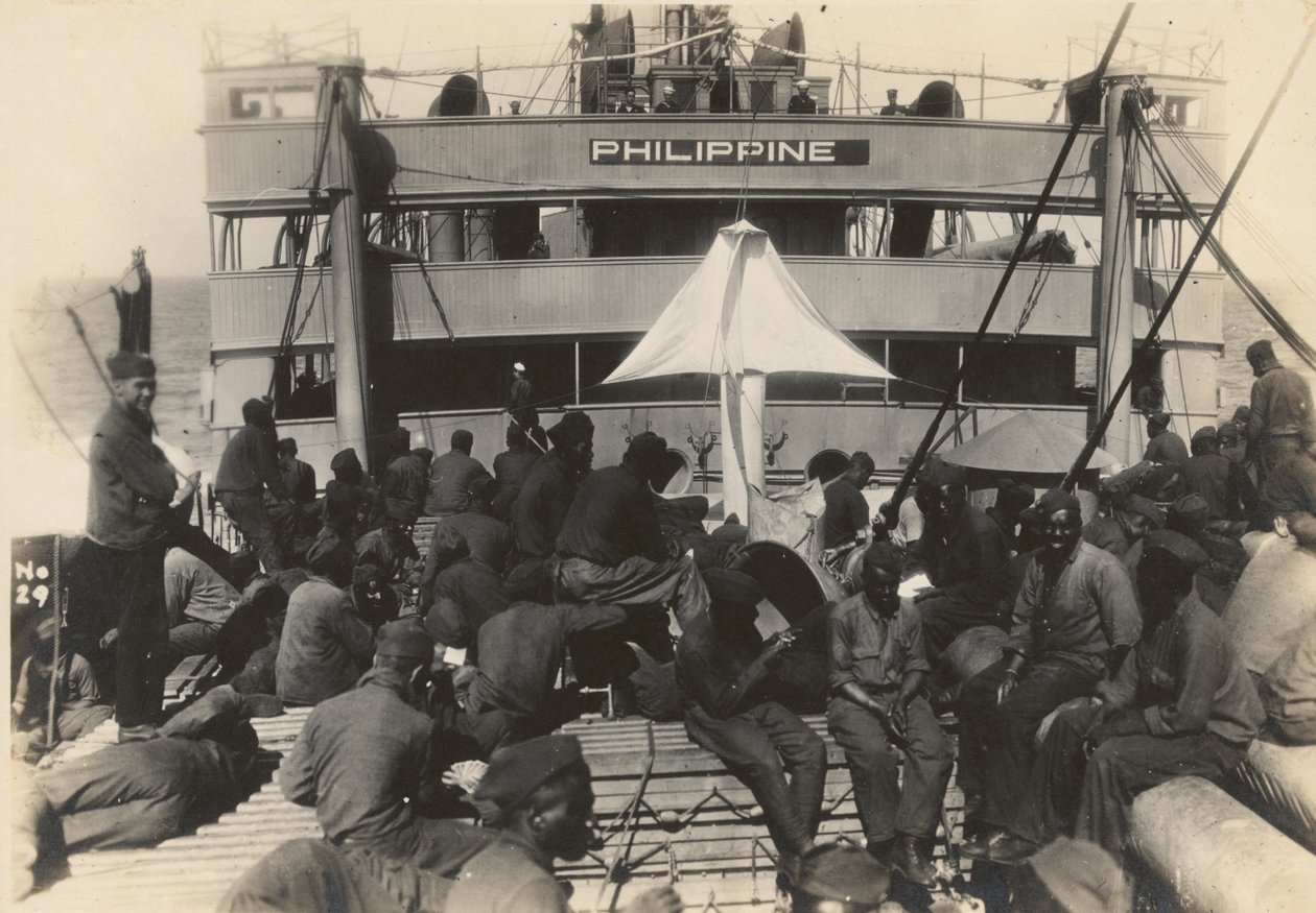 Pioneer Infantry Battalion na armádní lodi U.S.S. Filipíny z přístavu Brest, Francie, 18. července 1919 od American Photographer