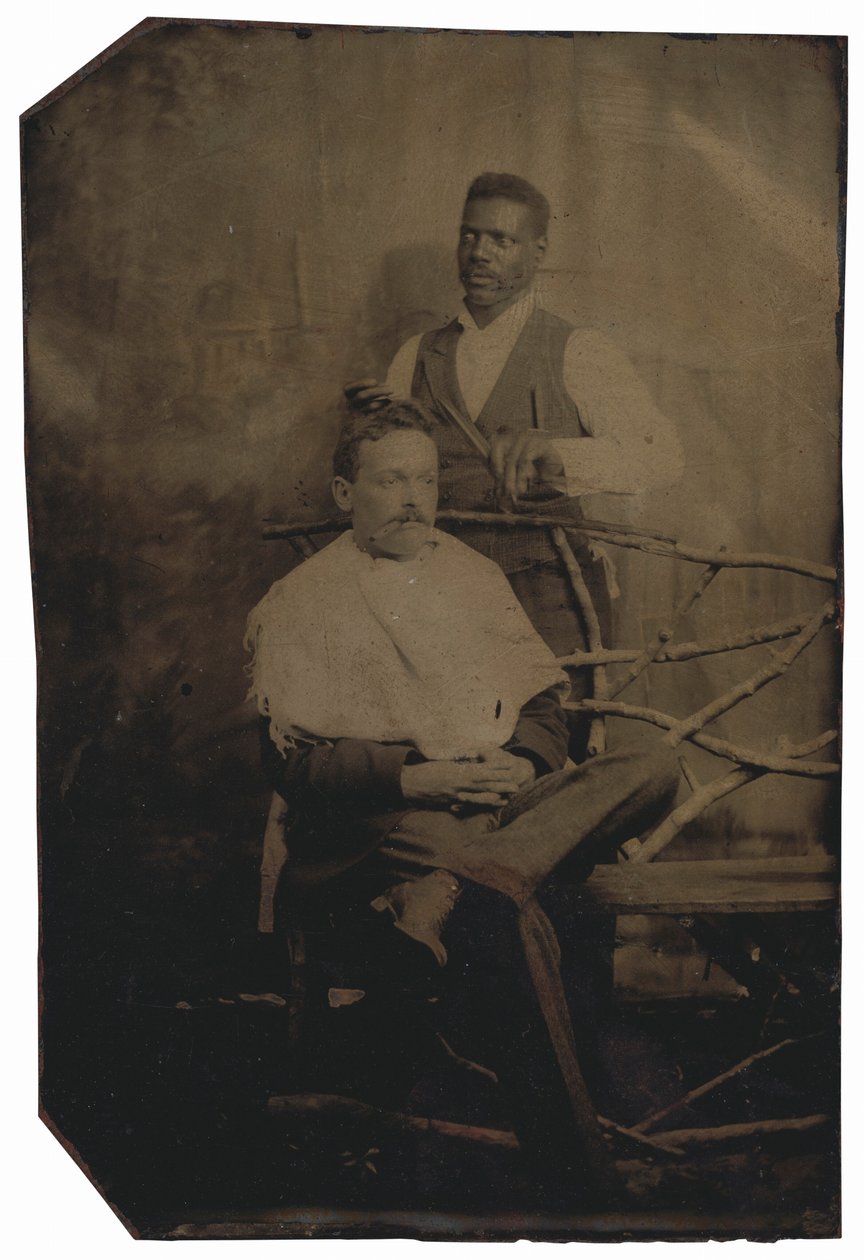 Portrét muže stříhajícího vlasy,c. 1890 (foto) od American Photographer