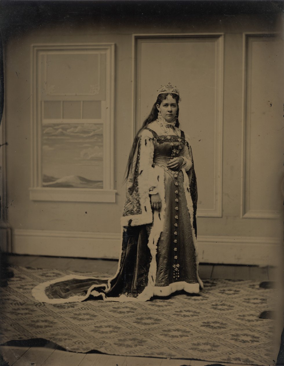 Portrét ženy, 80. léta 19. století (fotografie) od American Photographer