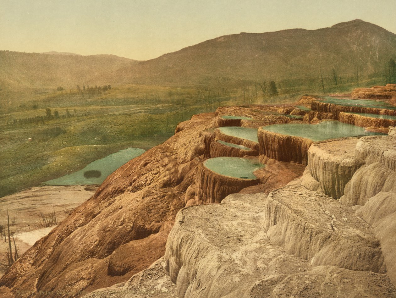 Pulpit Terraces shora, Yellowstonský národní park, kolem roku 1898 (fotochrom) od American Photographer