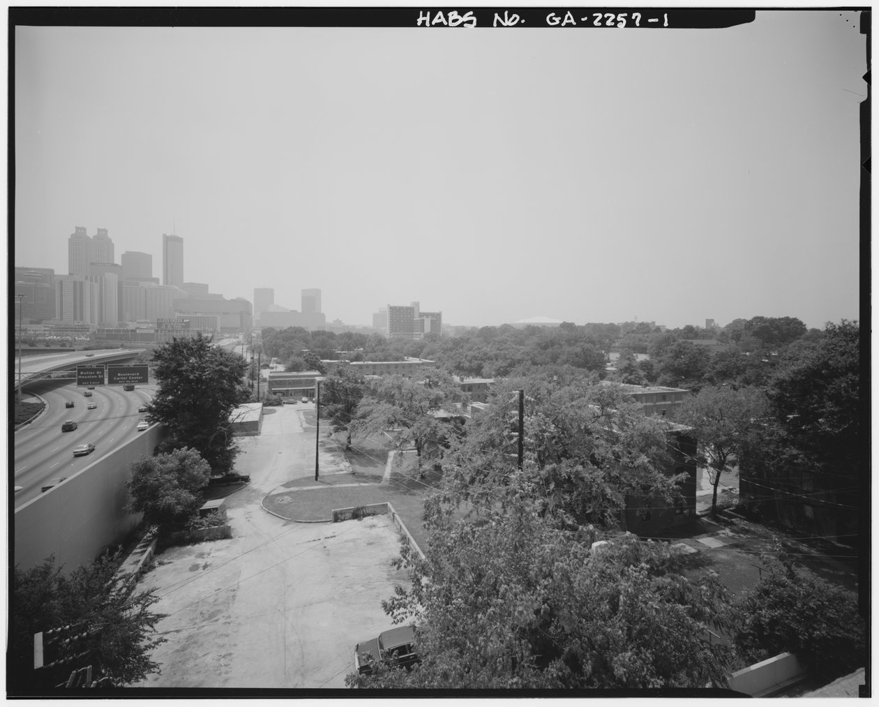 Techwood Homes (veřejné bydlení), ohraničené North Avenue, Parker Street, William Street & Lovejoy Street, Atlanta, Fulton County, GA (č/b foto) od American Photographer