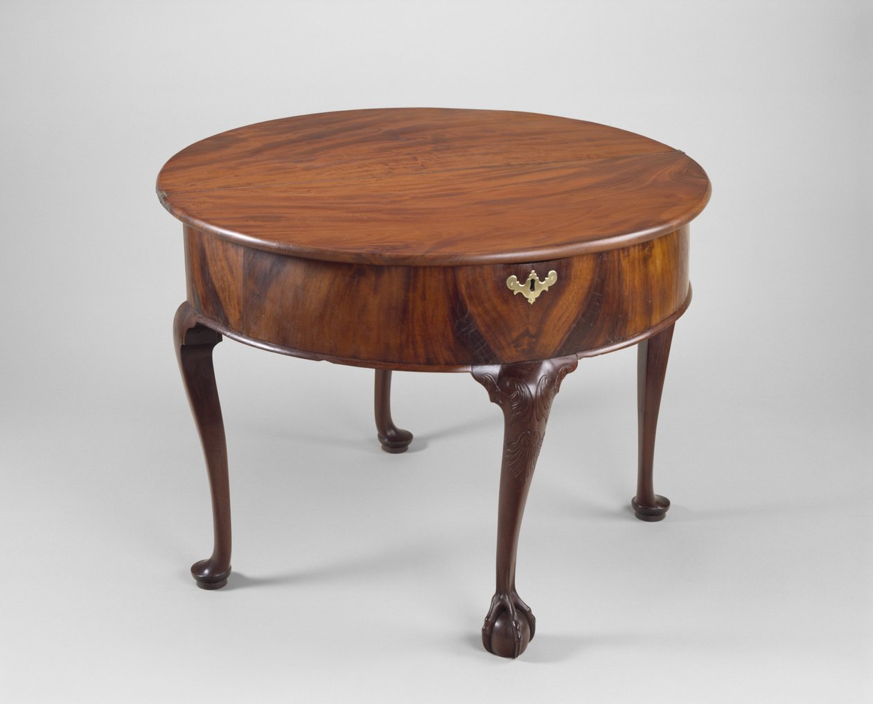Card Table, c. 1760-1780 (mahagon; borovice, bílý dub a javor) od American School