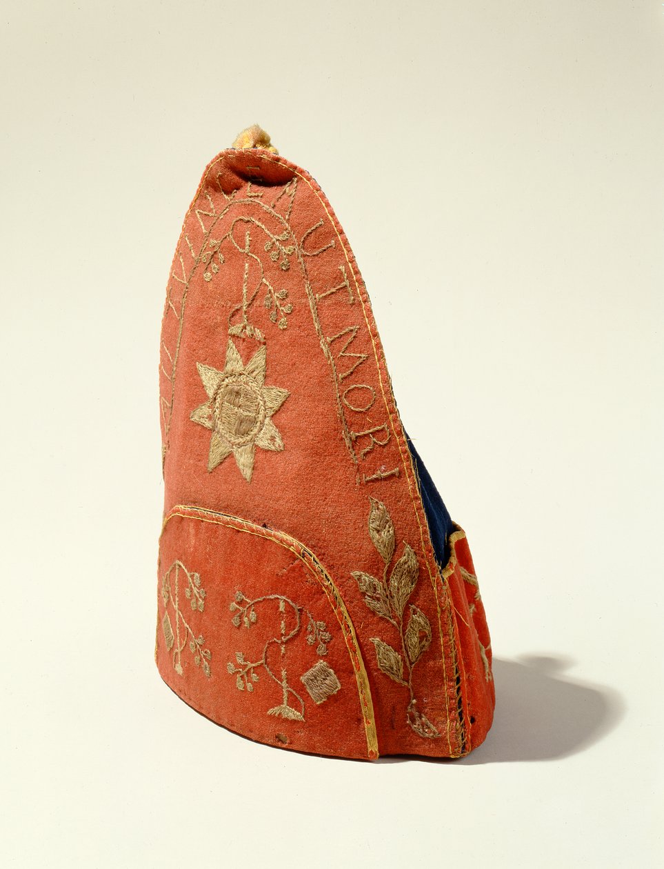 Čepice granátníků, 1740-70 (vlna a len) od American School