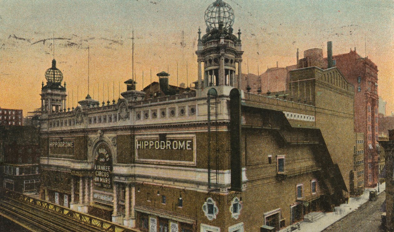 Hipodrom, New York, 1905 od American School