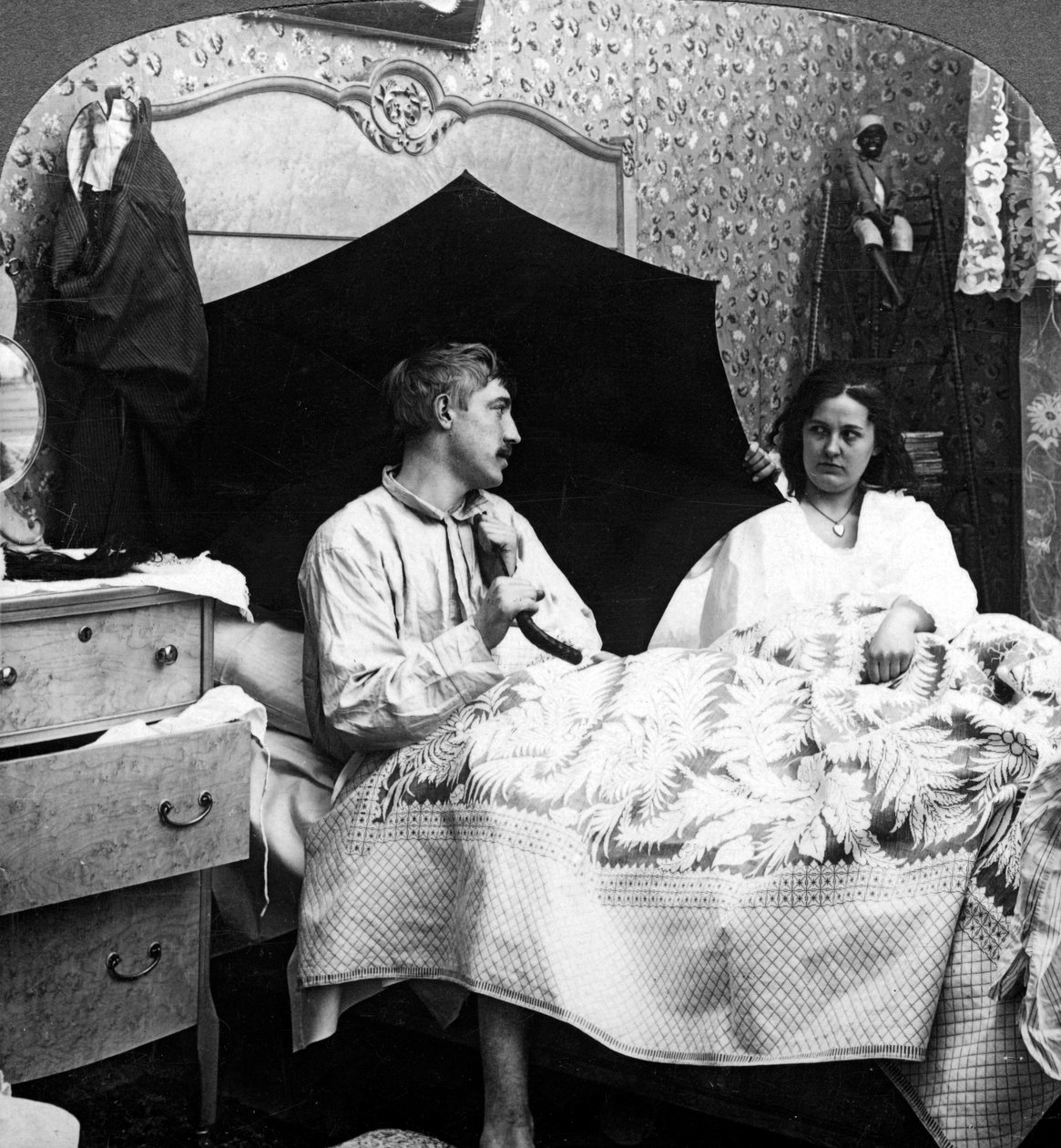 Pan Jones Home z klubu. Strach z bouře. od American Stereoscopic Company