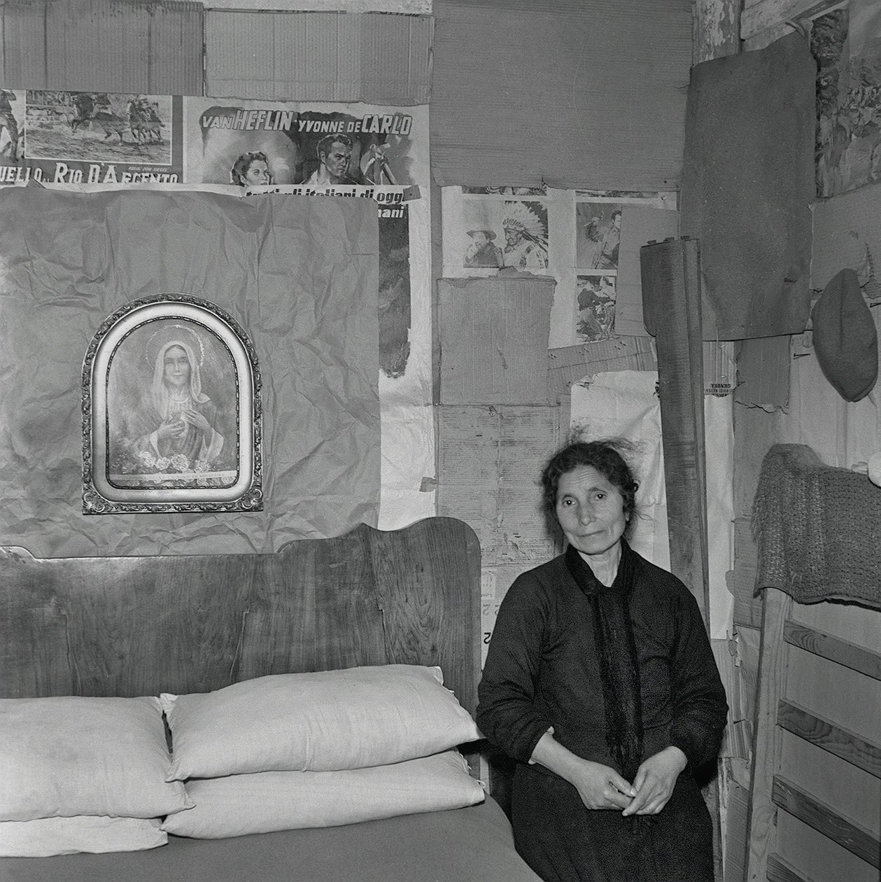 LOŽNICE od Ando Gilardi