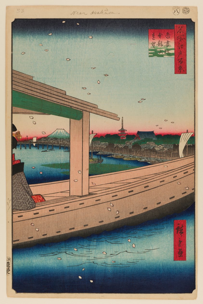 Pohled z dálky na chrám Kinrjúzan a most Azuma (Azumabaši Kinrjúzan Enbo) od Ando or Utagawa Hiroshige