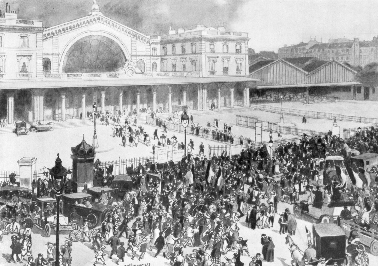 Železniční stanice Gare de lEst v období mobilizace, Paříž, Francie, 1914. od Andre Devambez