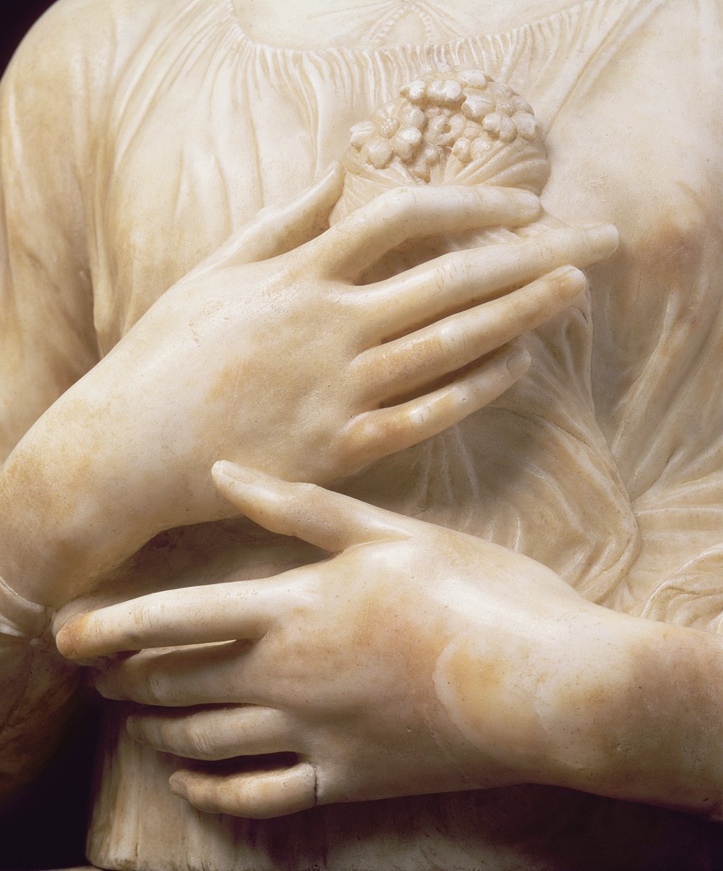 Žena s kyticí, detail rukou asi 1475-80 (mramor) (detail 434102) od Andrea del Verrocchio