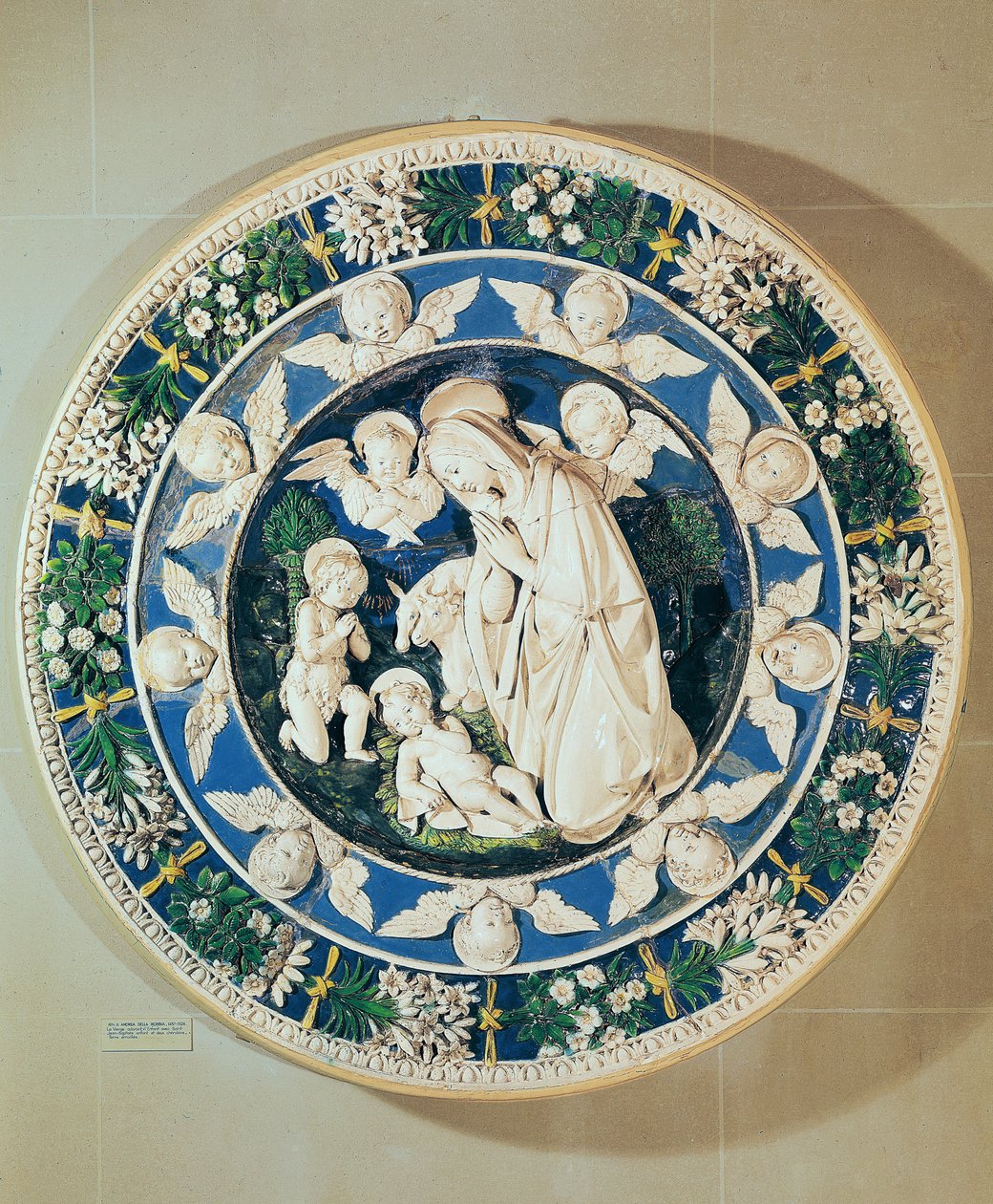Klanění Panny Marie se sv. Janem Křtitelem a dvěma cherubíny (polychromovaná glazovaná terakota) od Andrea Della Robbia