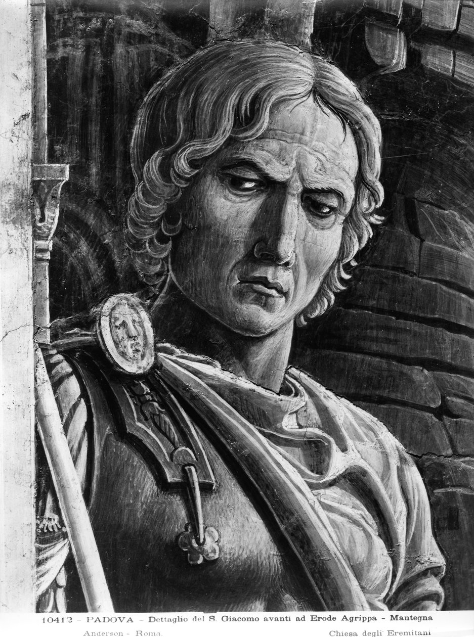Svatý Jakub Veliký přiveden před krále Heroda Agrippu, detail vojáka (freska) (č/b foto) od Andrea Mantegna