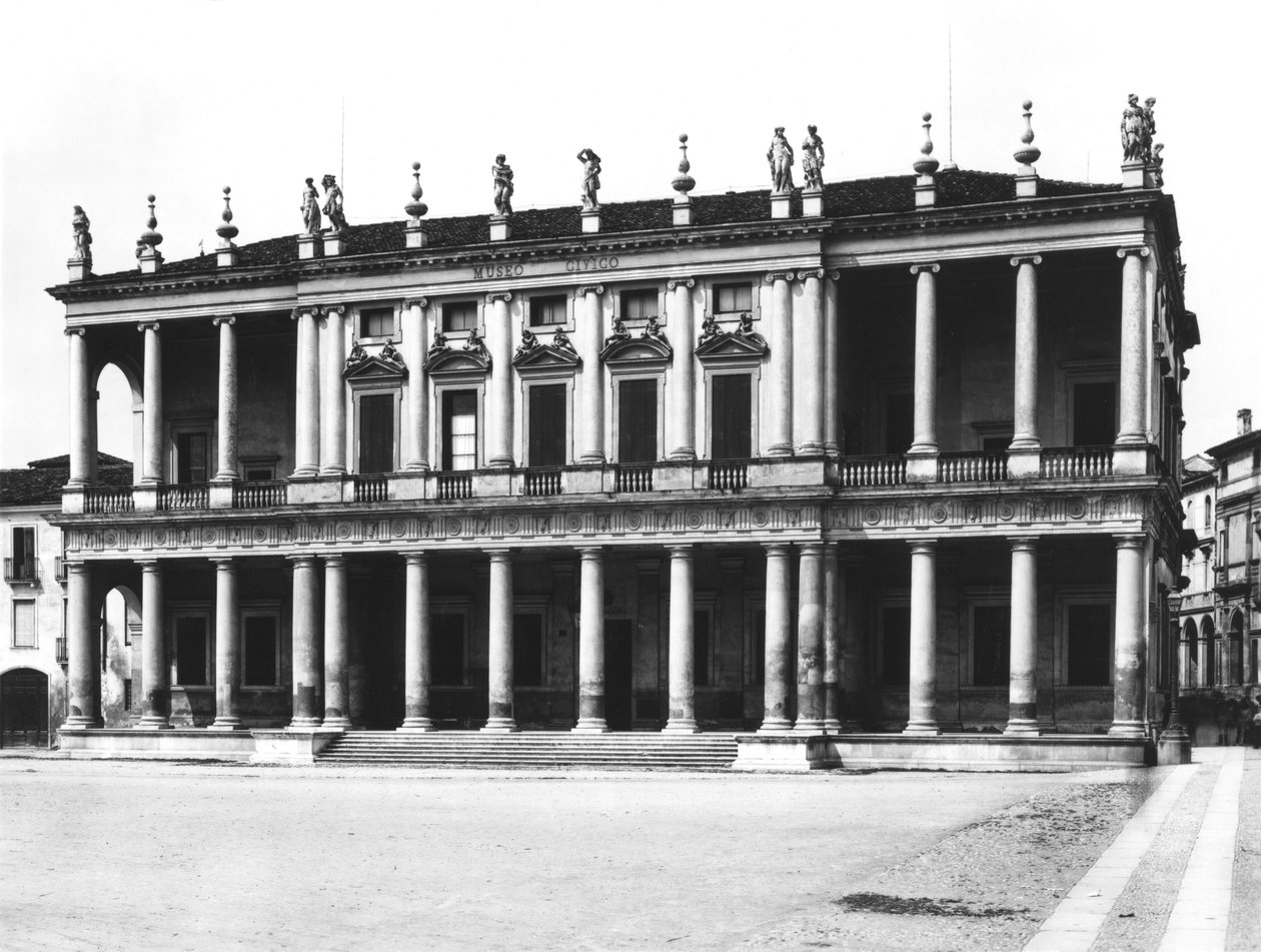 Hlavní průčelí vily Chiericati, postavené kolem roku 1550 od Andrea Palladio
