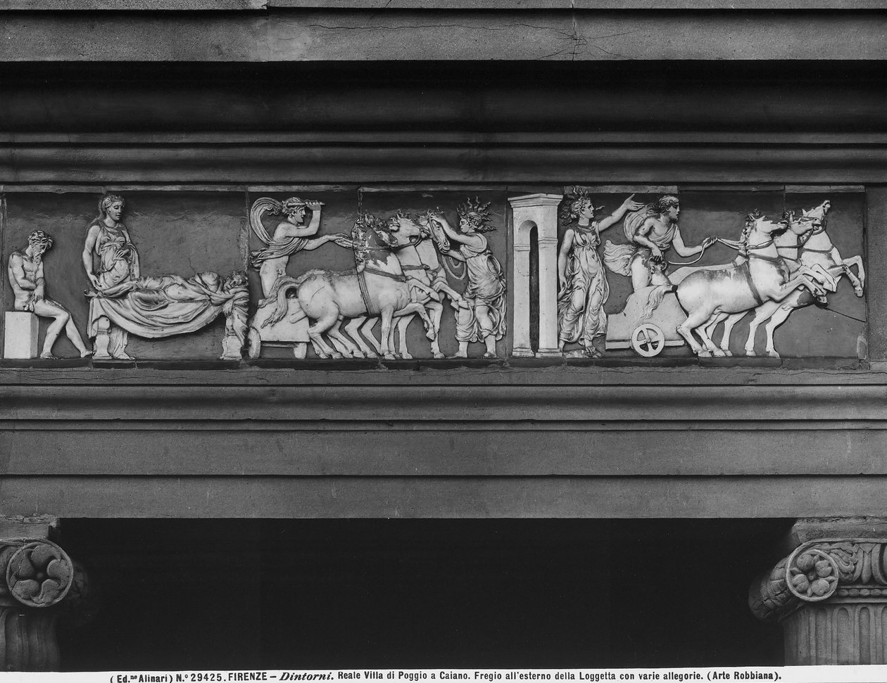 Smrt a vůz slunce, detail glazovaného terakotového vlysu na pronaos Villa di Poggio a Caiano, Prato od Andrea and Bertoldo di Giovanni (c.1420-91) Sansovino